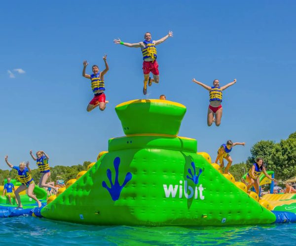 30120_Springboard_006-zoomedin Kids having fun jumping off the springboard