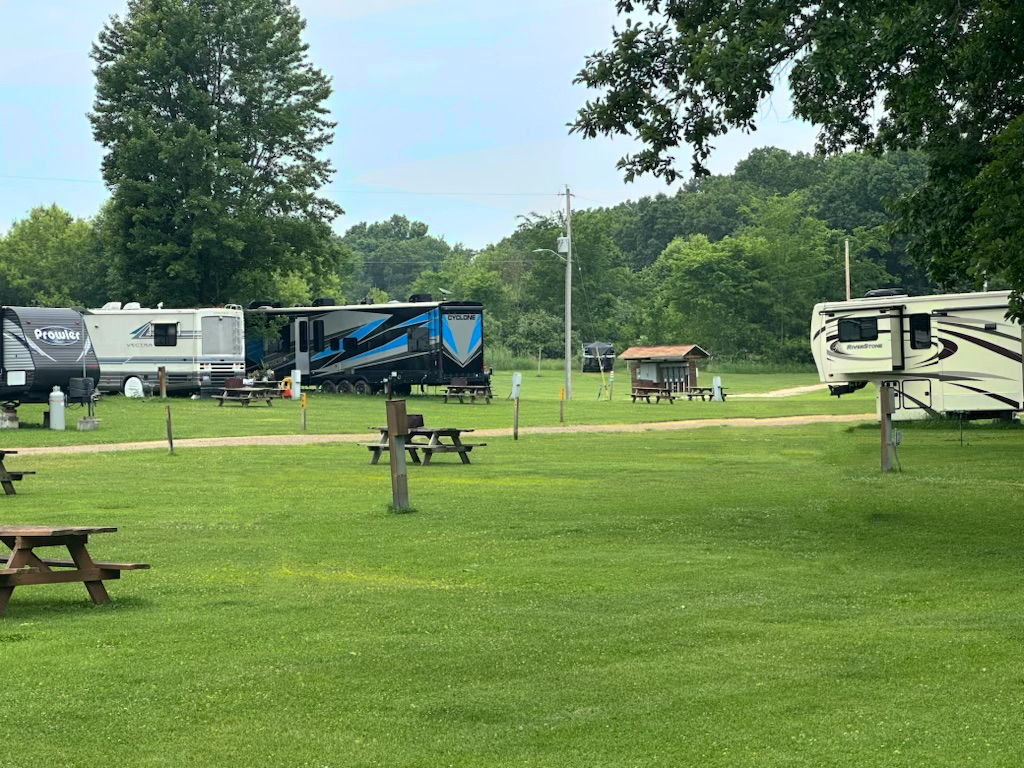 RV Short Term camping site area at The Oaks Campground